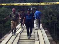 amazon-land-battle-pits-indigenous-villagers-against-might-of-ecuador-state